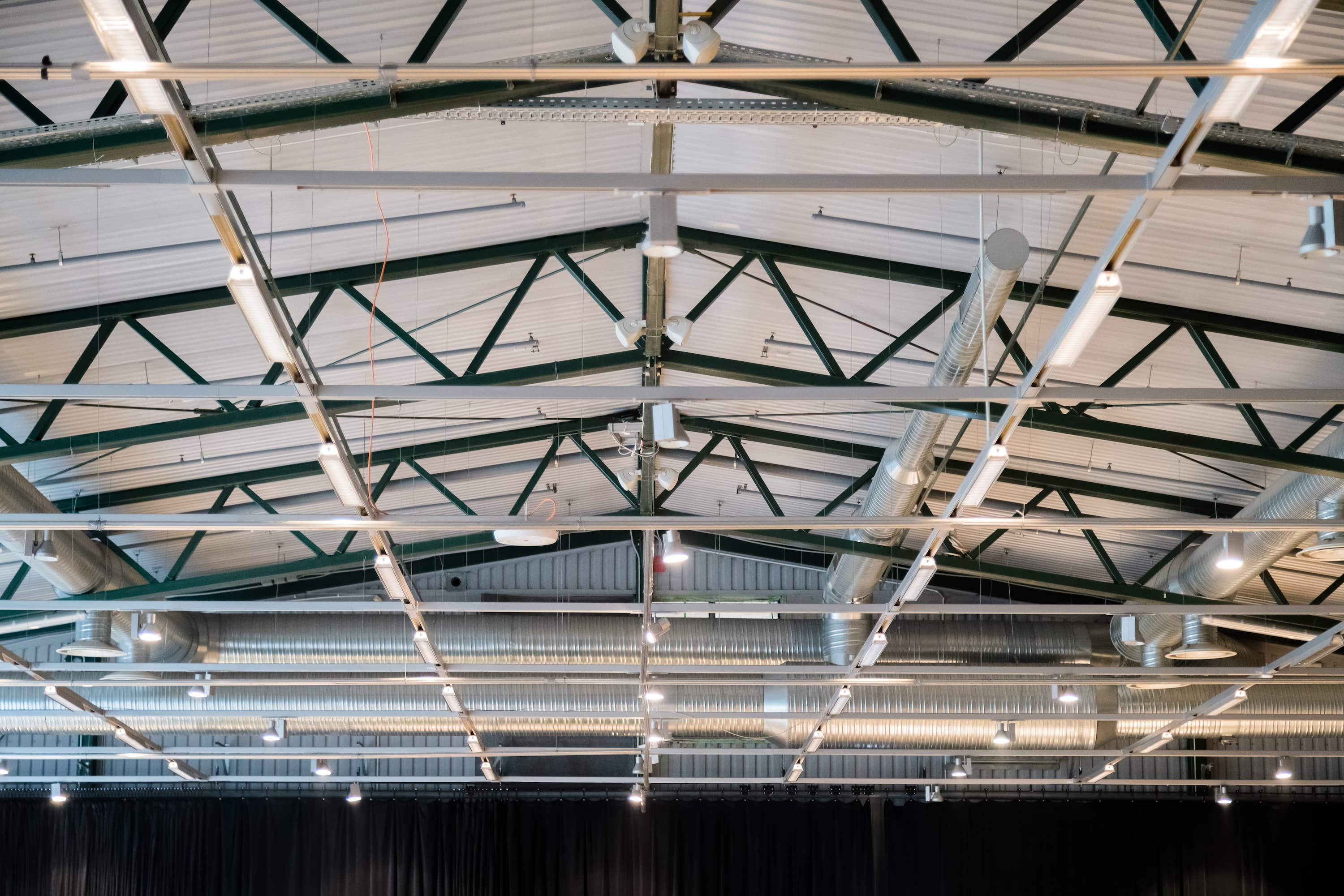 factory-building-warehouse-building-vast-empty-space.jpg
