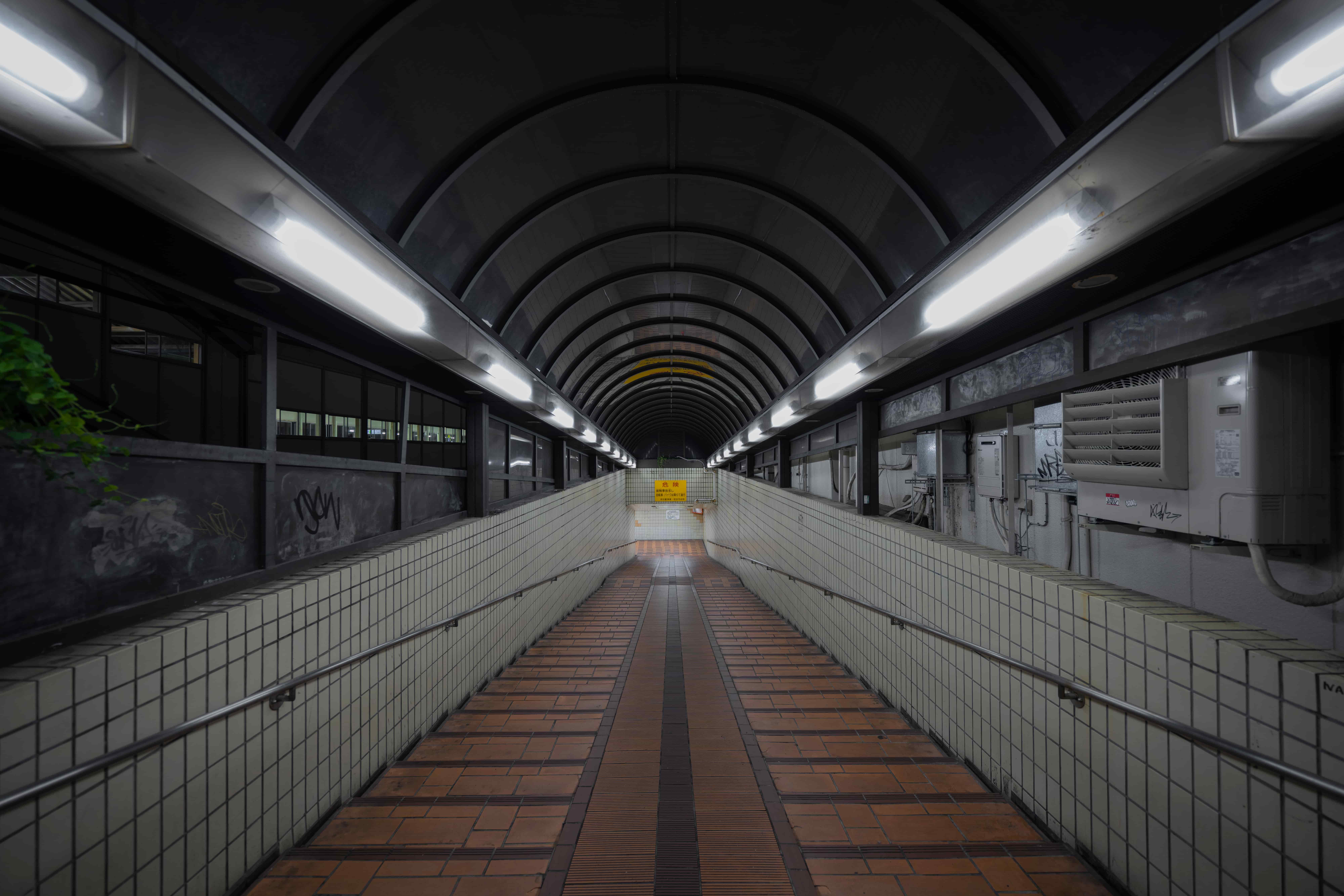 minimalist-hallways-background.jpg